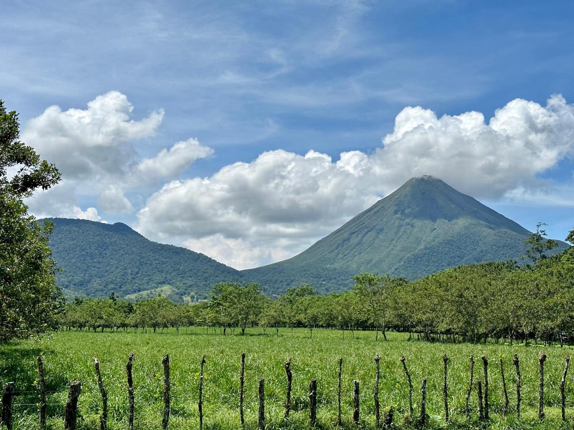 Oasis Arenal Villa Pool & Arenal Volcano View La Fortuna Eksteriør bilde